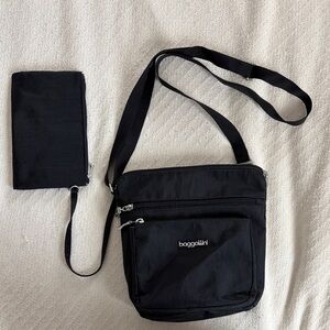 Baggallini Black Crossbody Bag with Pouch